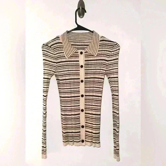Form Fitting Beige Long Sleeve Collared, Button Up with Black Stripes, L - Picture 2 of 4